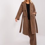 kolory na jesień Modny płaszcz